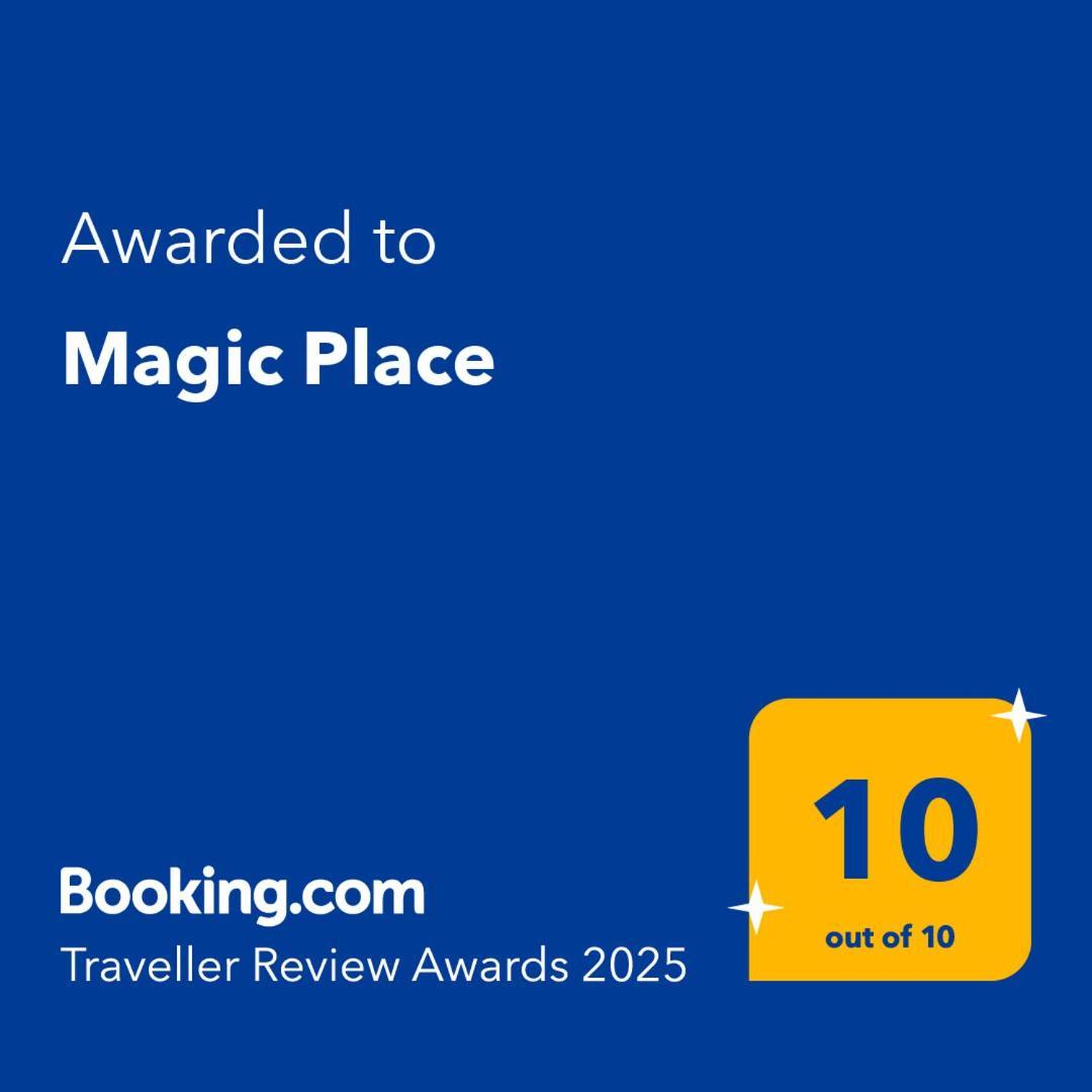 Magic Place Sant Just Desvern Bagian luar foto